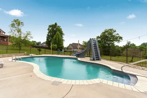 9119 Brooks Crossing Mount Juliet TN 37122