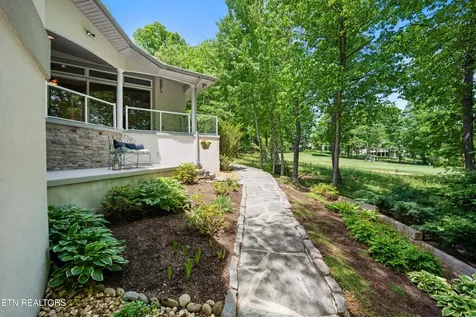 26 Bent Oak Lane Crossville TN 38558