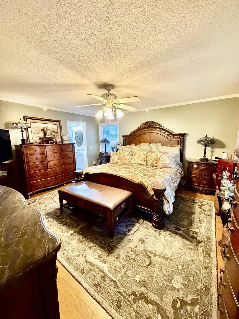 1051 Alex Drive Lawrenceburg TN 38464