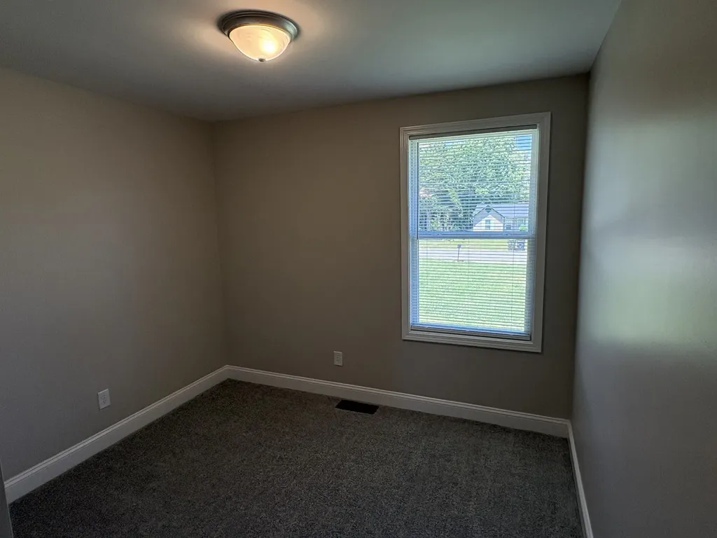1513 Ridgewood Ct, E Gallatin TN 37066