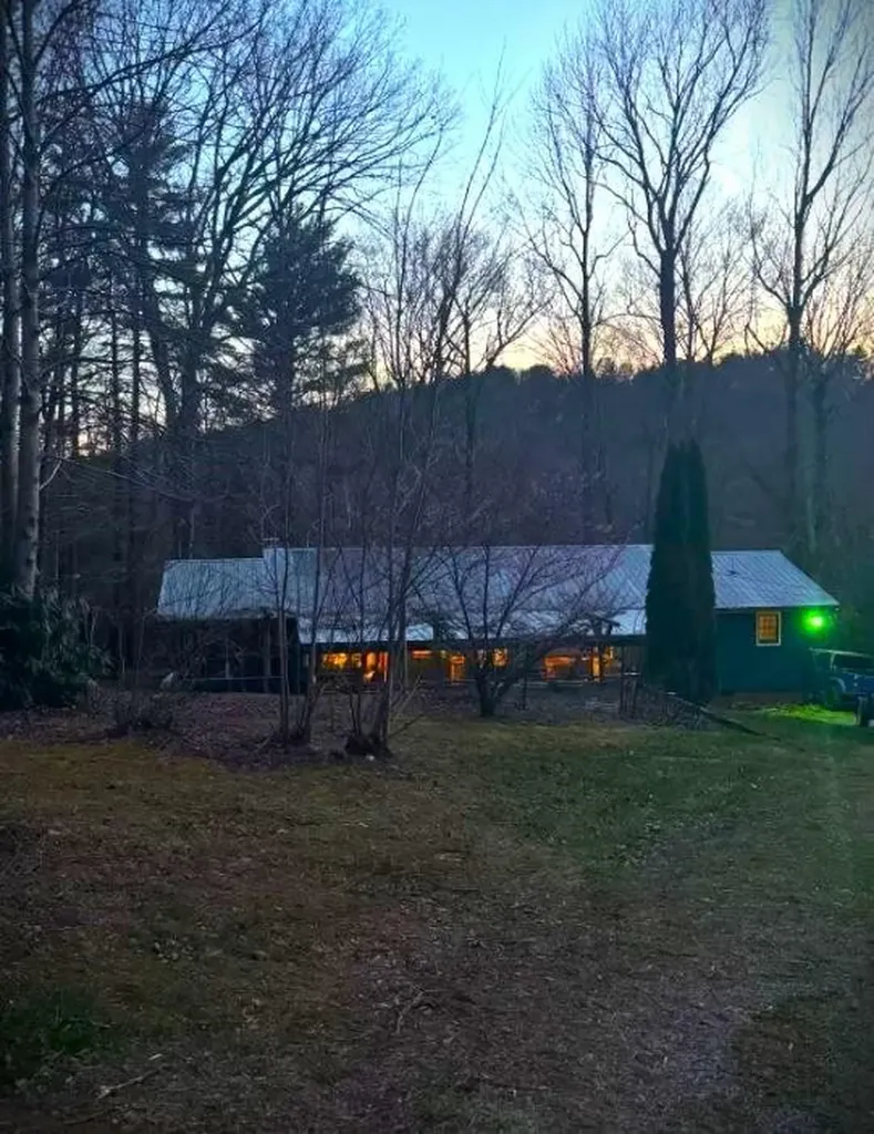 1522 Turkey Creek Road Tellico Plains TN 37385
