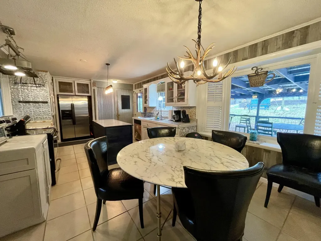 1522 Turkey Creek Road Tellico Plains TN 37385