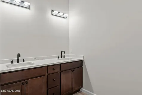 972 Lacy Court Sevierville TN 37862