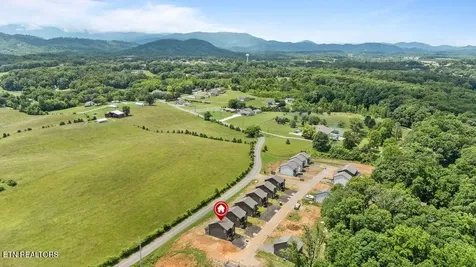972 Lacy Court Sevierville TN 37862