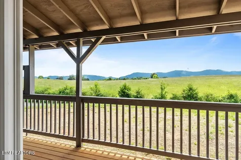 972 Lacy Court Sevierville TN 37862