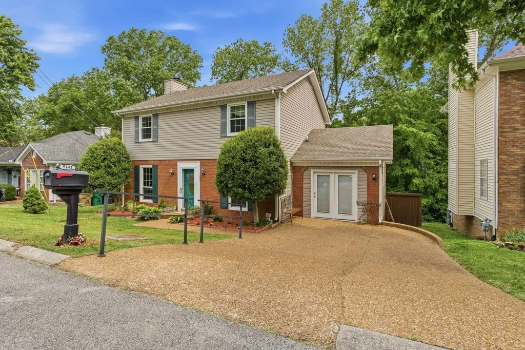 5141 English Village Drive Nashville TN 37211
