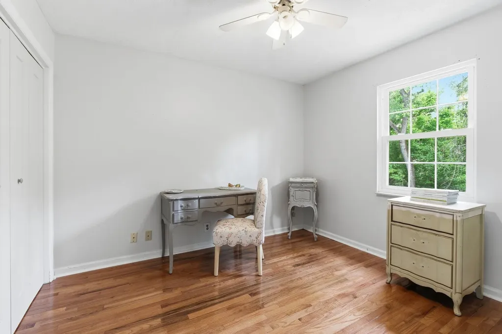 5141 English Village Drive Nashville TN 37211