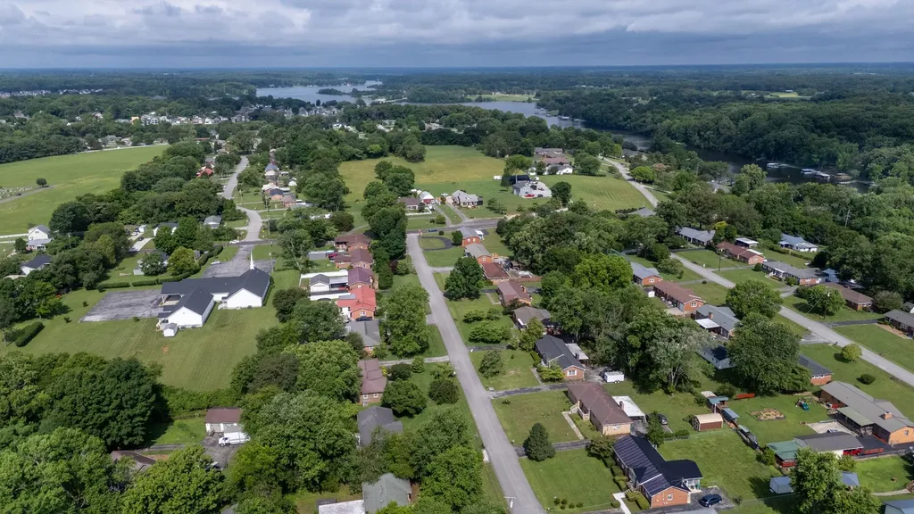 112 Bel Aire Drive Winchester TN 37398