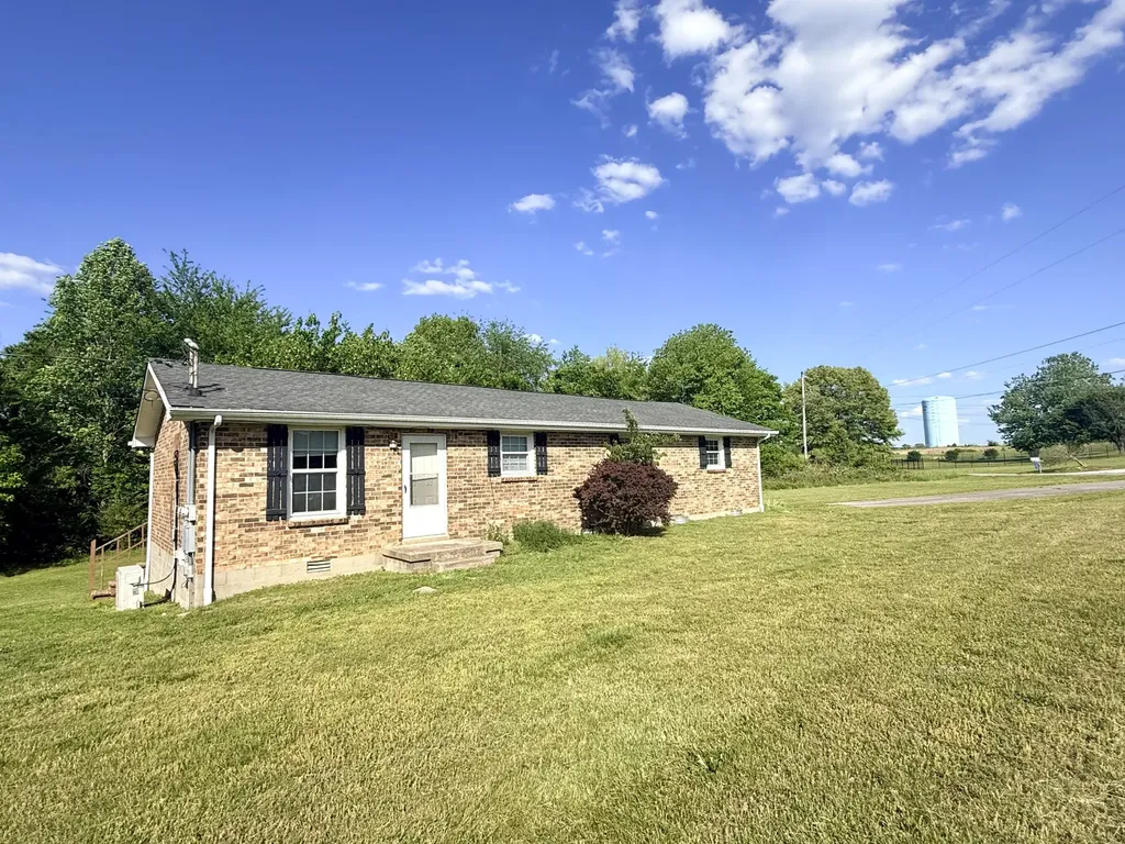 2121 Bracey Joelton TN 37080