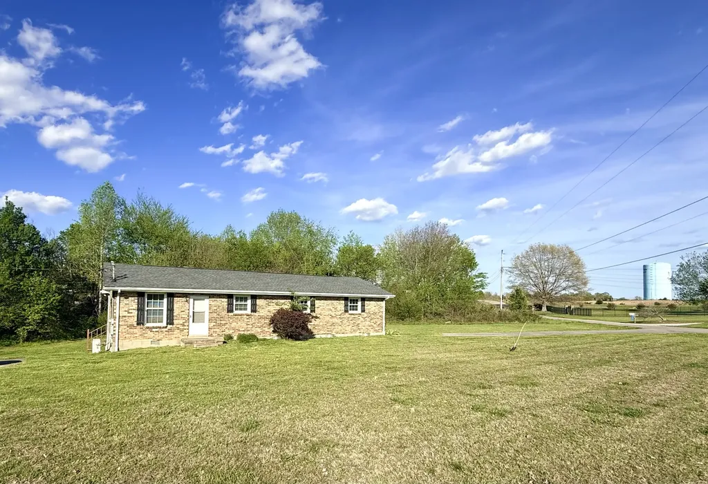 2121 Bracey Joelton TN 37080