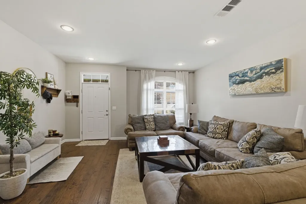 2106 Traemoor Village Court Nashville TN 37209