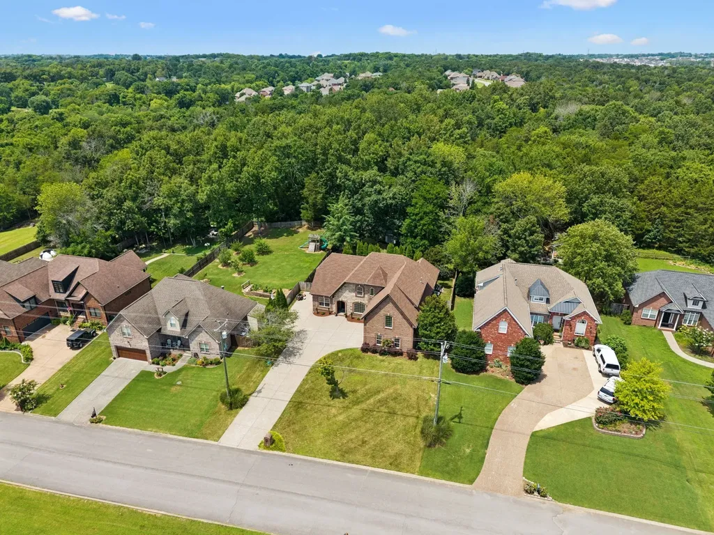 237 Quad Oak Drive Mount Juliet TN 37122