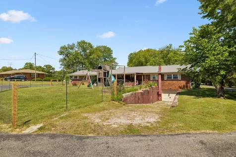 3456 Old Rock Island Road Rock Island TN 38581