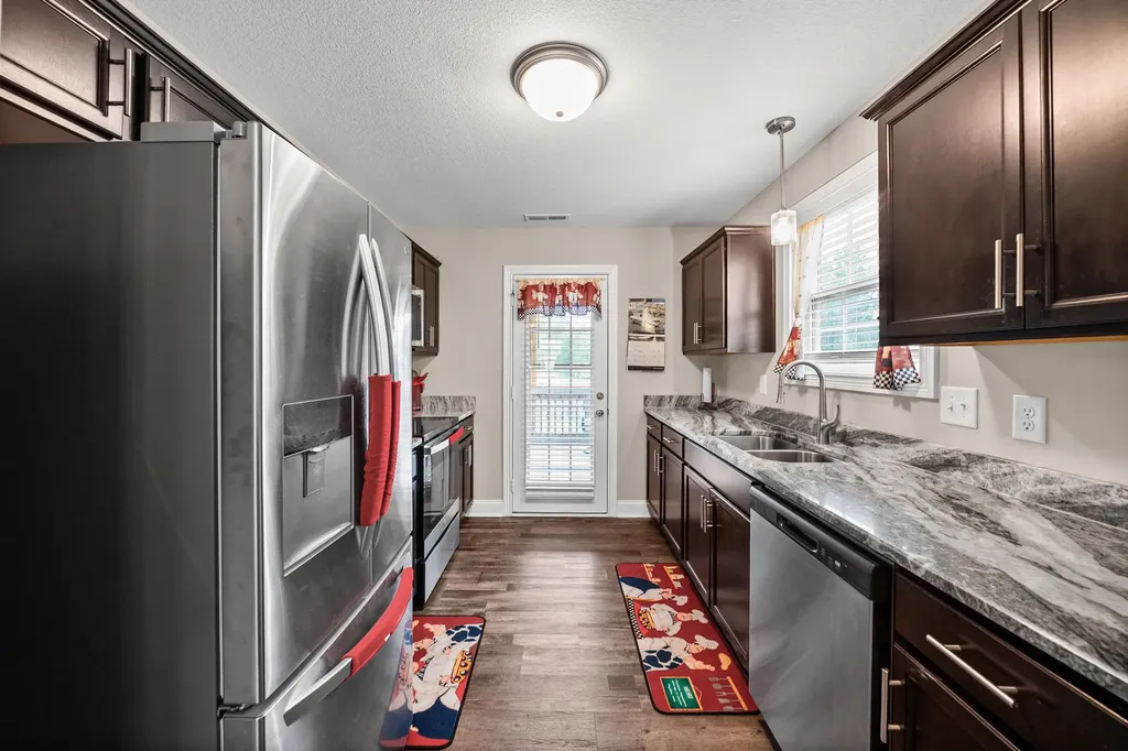 505 Burgess Court Clarksville TN 37042