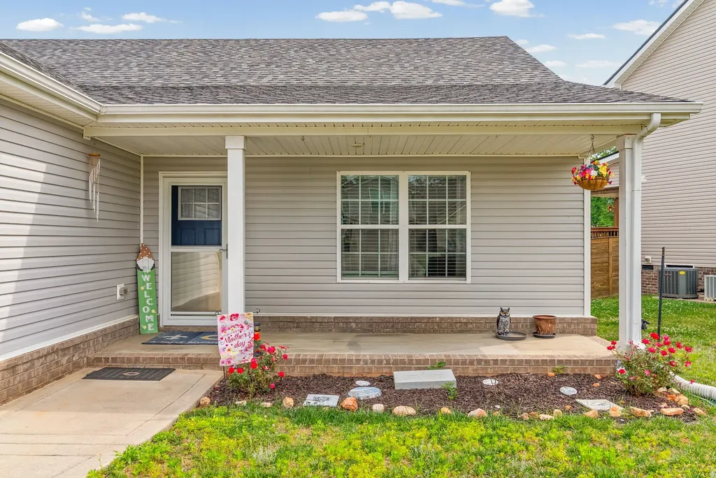 505 Burgess Court Clarksville TN 37042