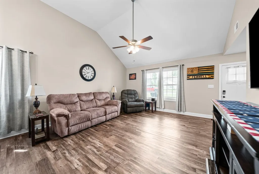 505 Burgess Court Clarksville TN 37042