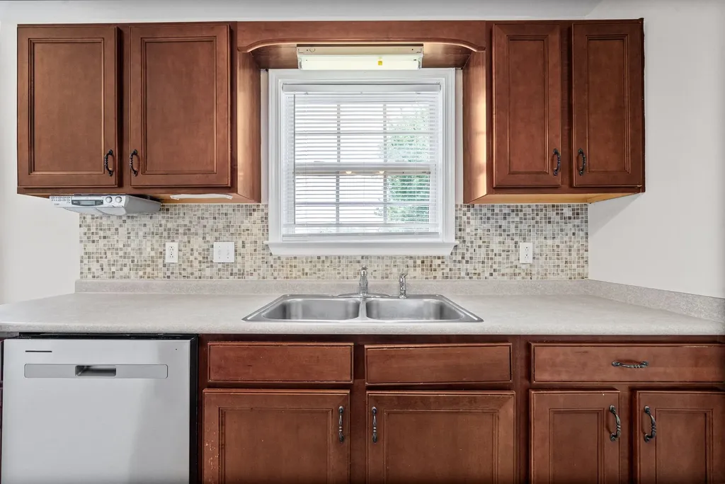 3865 Roscommon Way Clarksville TN 37040