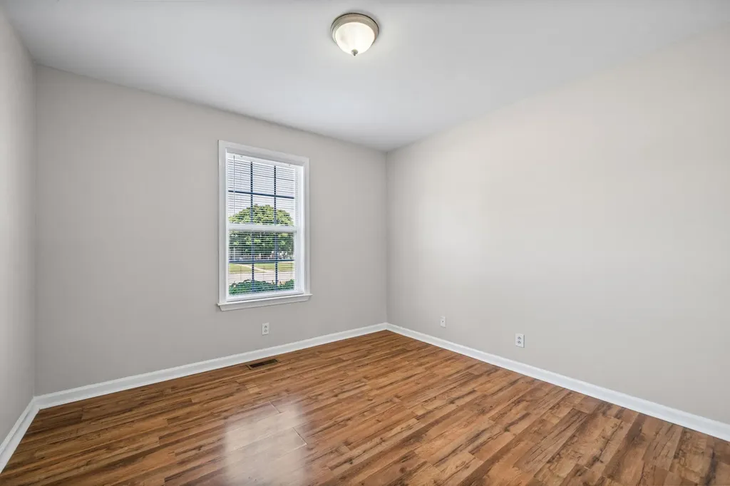 3865 Roscommon Way Clarksville TN 37040