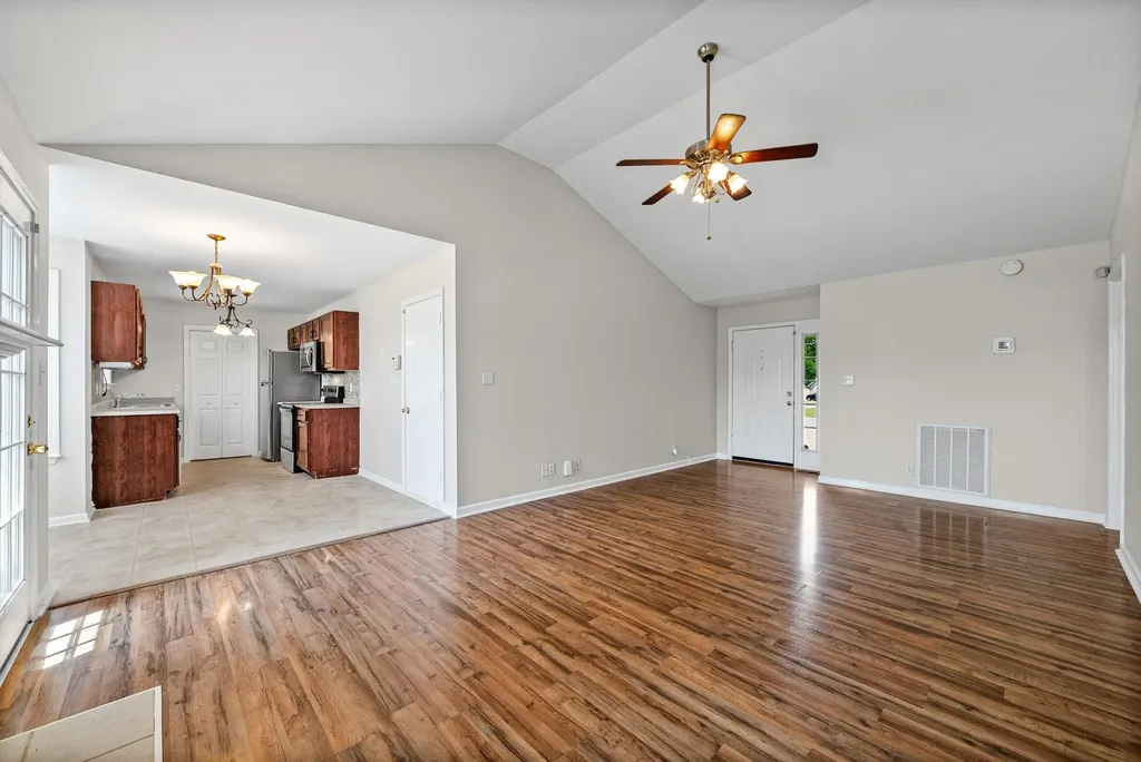 3865 Roscommon Way Clarksville TN 37040