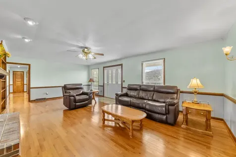 1839 Polly Adams Road Belfast TN 37019