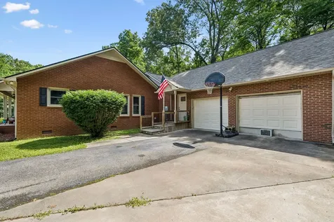2117 Safe Haven Circle Estill Springs TN 37330
