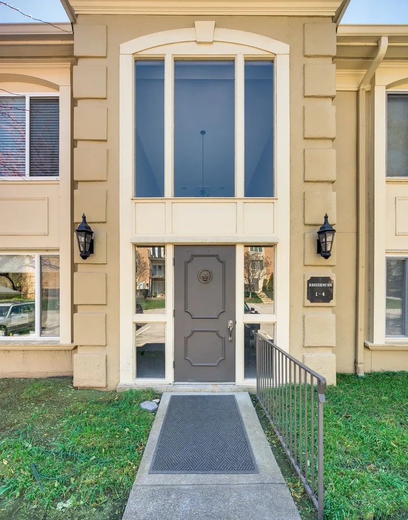 4487 Post Place Nashville TN 37205