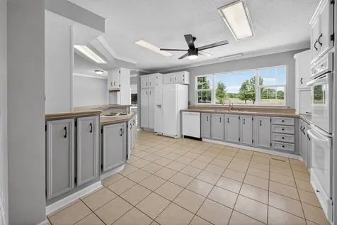 2673 Mcknight Road Culleoka TN 38451