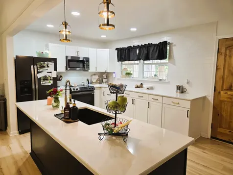 1975 Kelly Road Holladay TN 38341