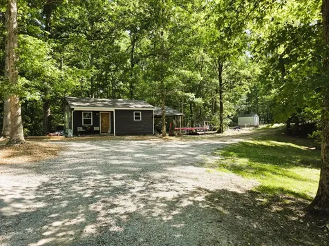 1975 Kelly Road Holladay TN 38341