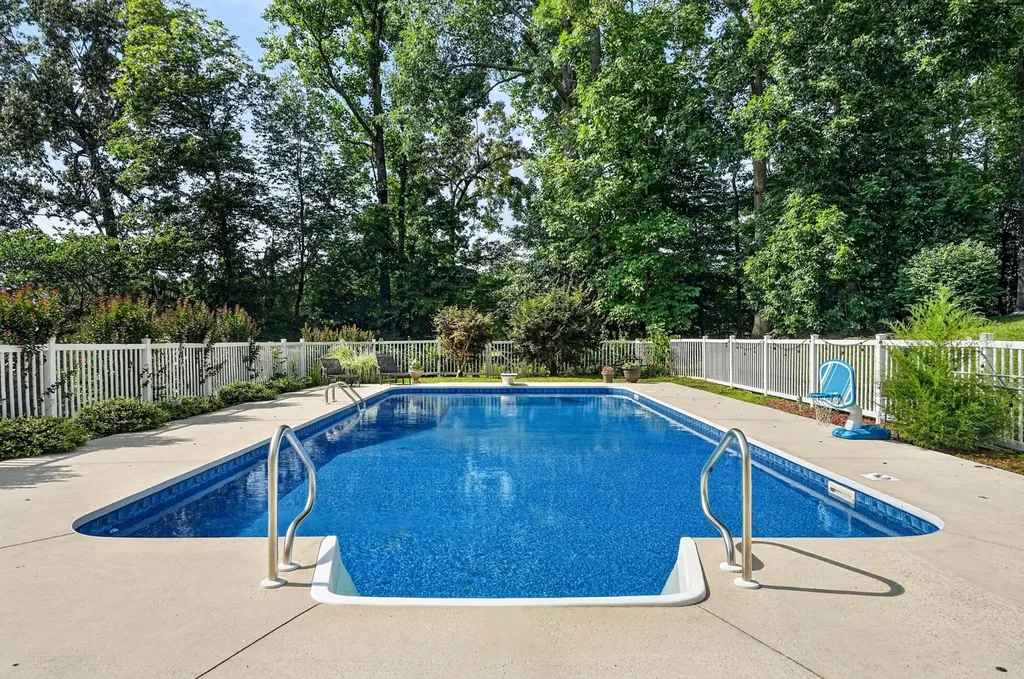 201 Hickory Boulevard Mcminnville TN 37110