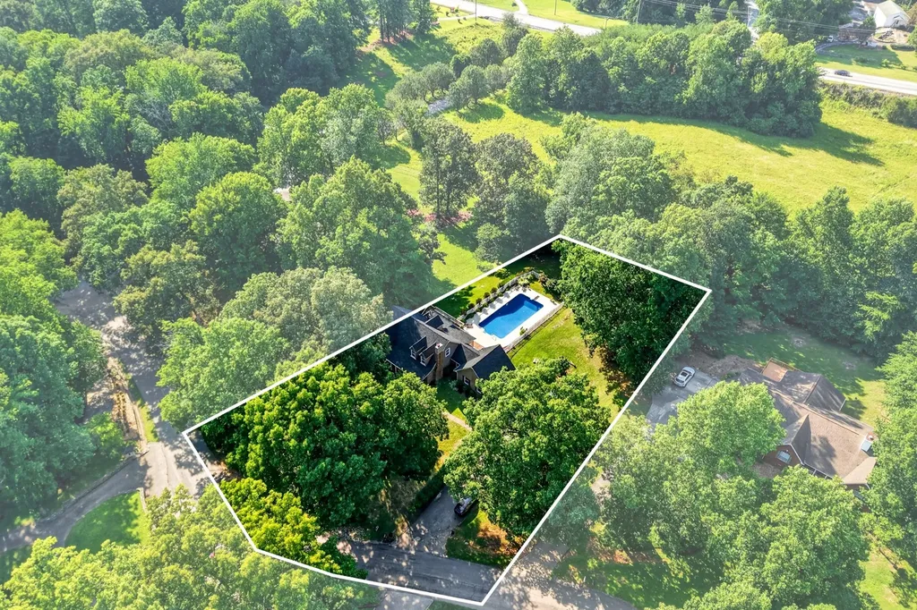 201 Hickory Boulevard Mcminnville TN 37110