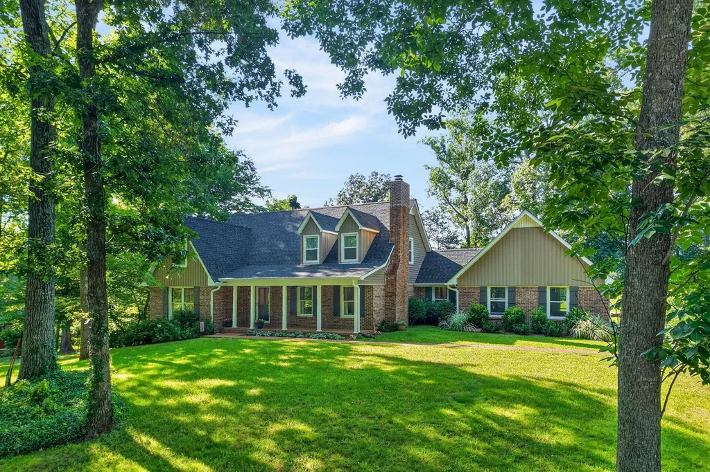 201 Hickory Boulevard Mcminnville TN 37110