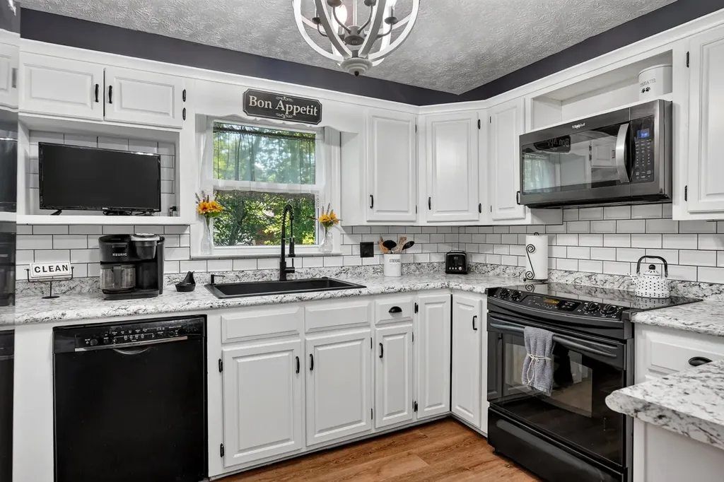 201 Hickory Boulevard Mcminnville TN 37110