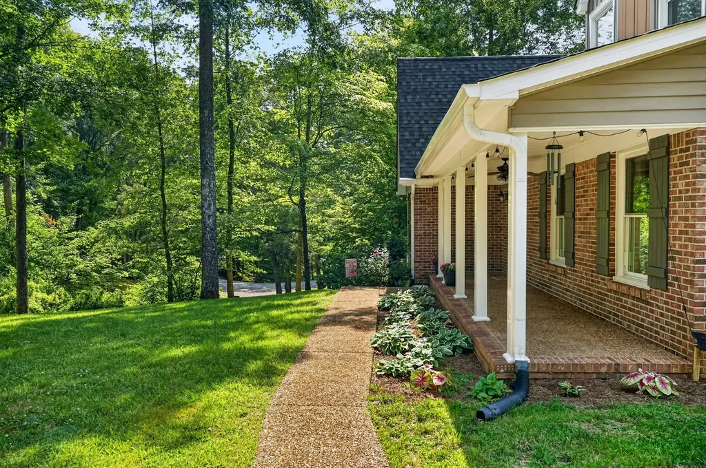 201 Hickory Boulevard Mcminnville TN 37110