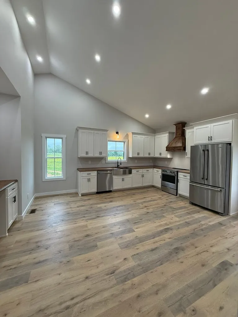 584 Buckeye Road Cumberland City TN 37050