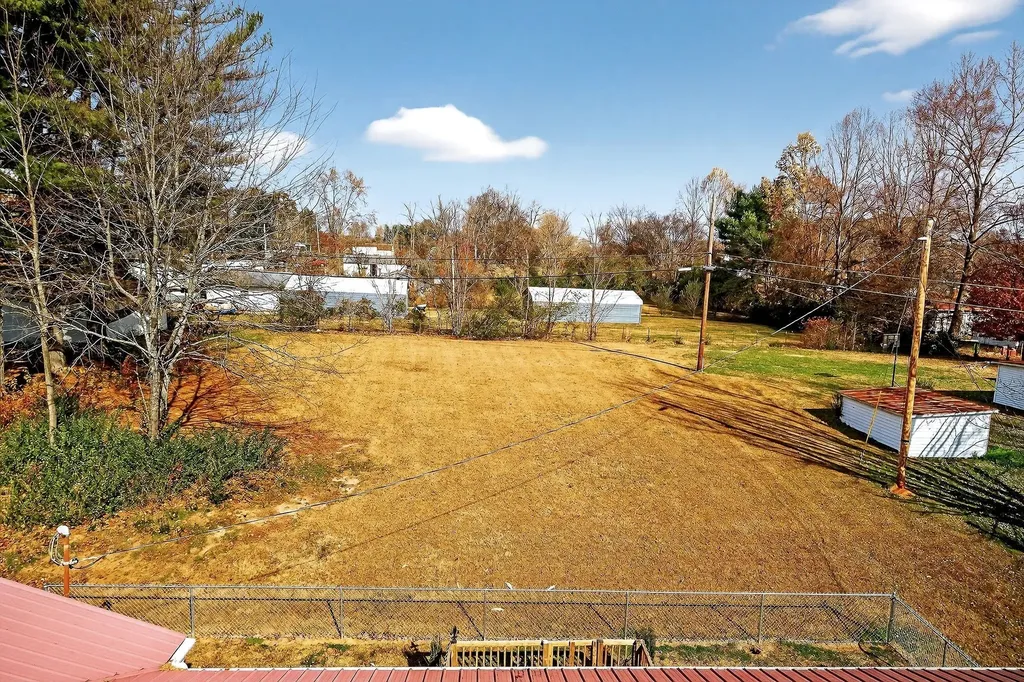111 Roosevelt Road Mcminnville TN 37110