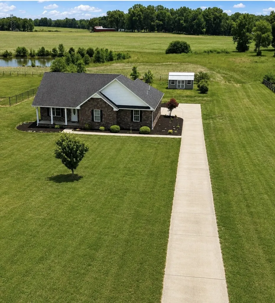 663 Jackson Road Portland TN 37148