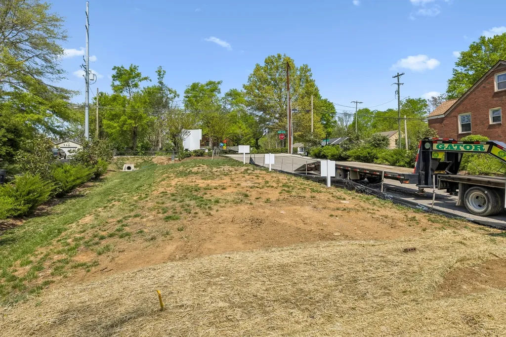 2208 Eastland Avenue Nashville TN 37206