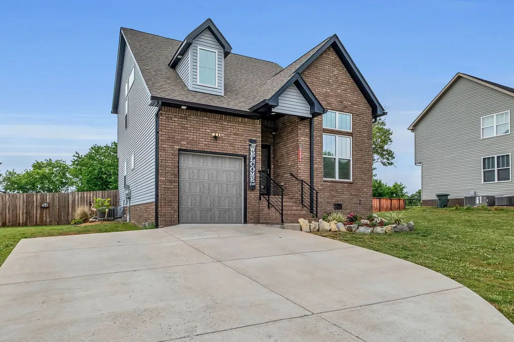 208 Freedom Drive Portland TN 37148