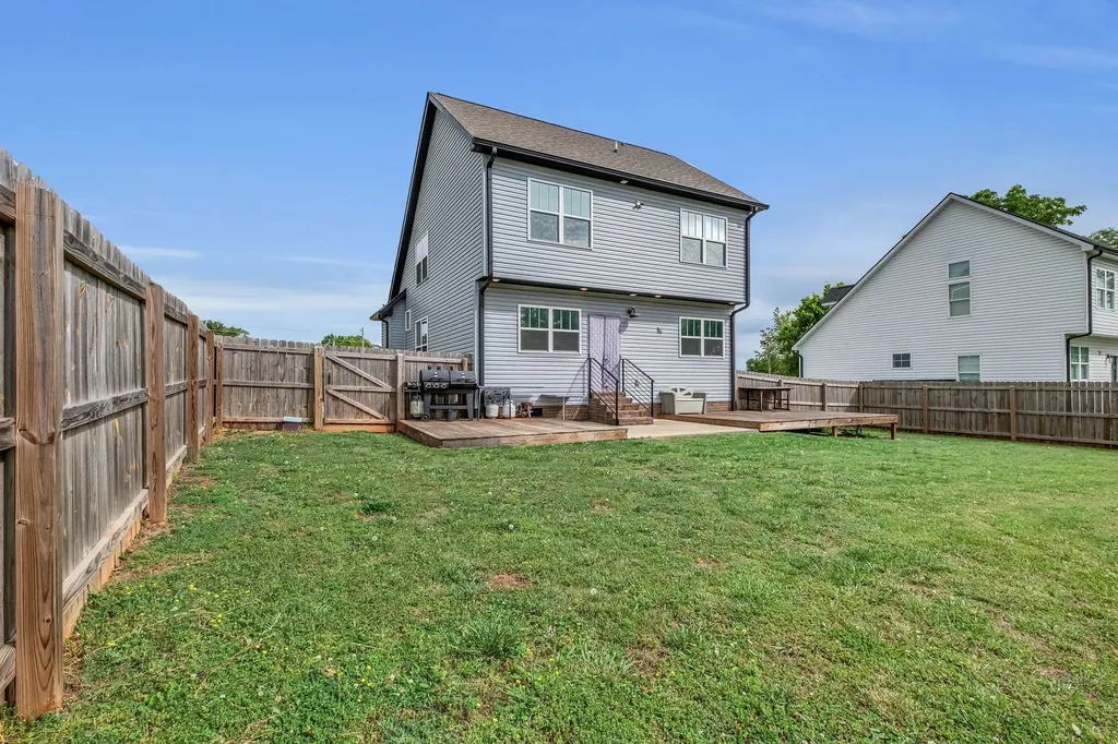 208 Freedom Drive Portland TN 37148