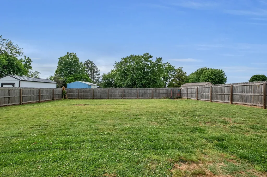 208 Freedom Drive Portland TN 37148