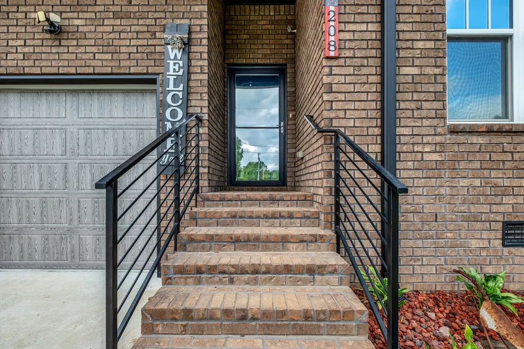 208 Freedom Drive Portland TN 37148