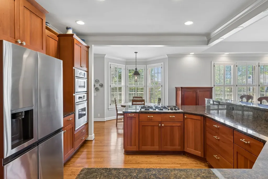 911 Riverbend Road Nashville TN 37221