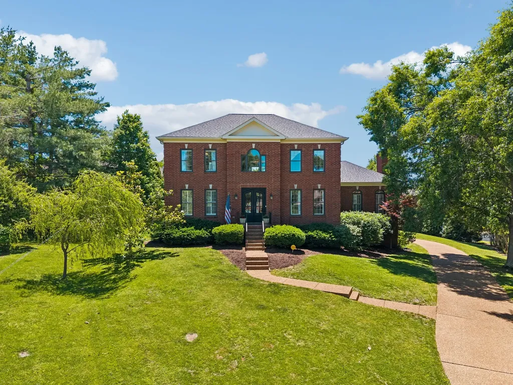 911 Riverbend Road Nashville TN 37221