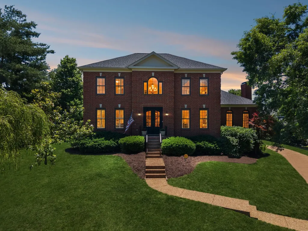 911 Riverbend Road Nashville TN 37221