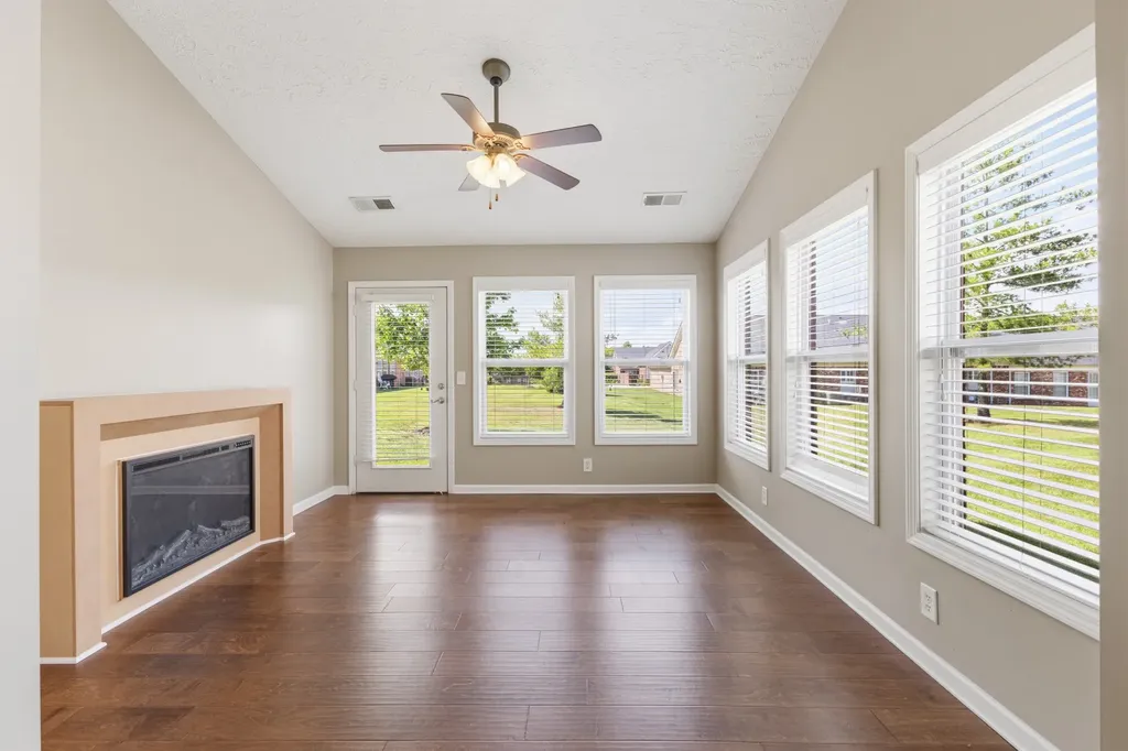 395 Devon Chase Hill Gallatin TN 37066