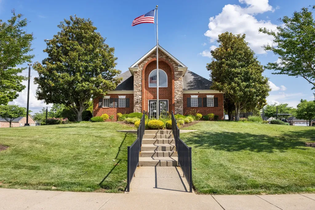 395 Devon Chase Hill Gallatin TN 37066