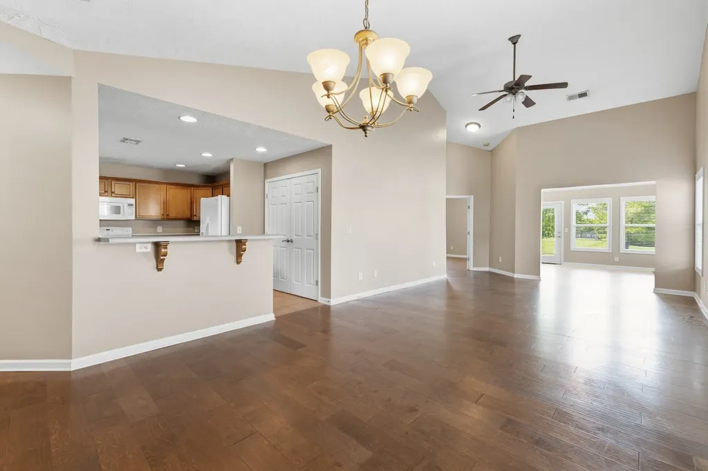 395 Devon Chase Hill Gallatin TN 37066