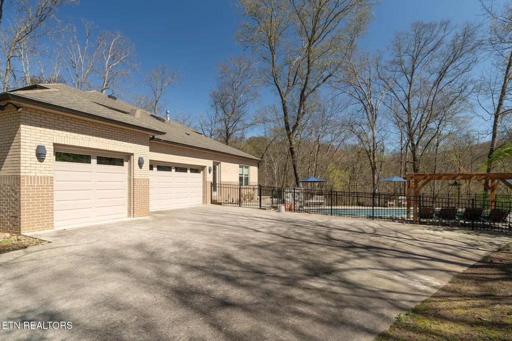 12624 Red Fox Drive Knoxville TN 37922