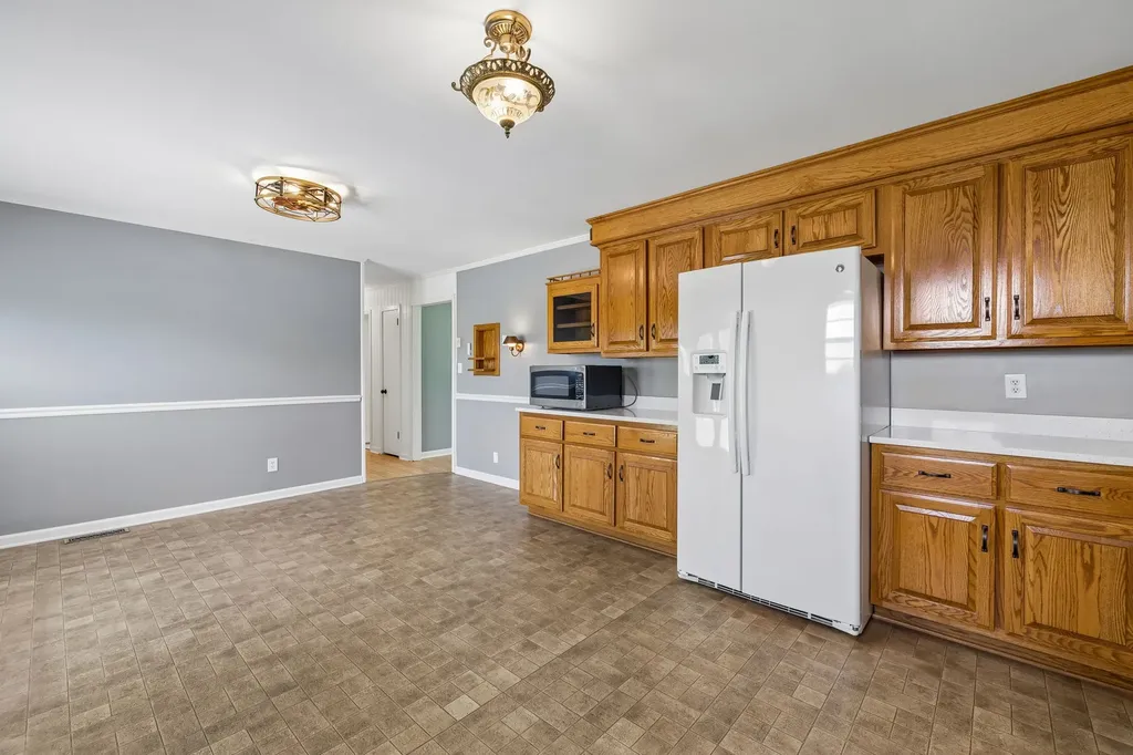 2586 Highway 48 Clarksville TN 37040